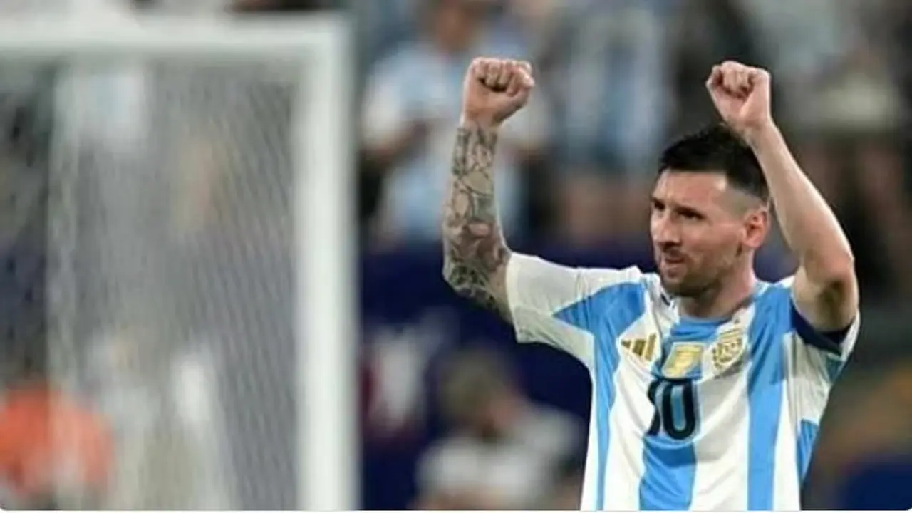 سكالوني يوضح موقف ميسي الصحي قبل كأس العالم مع الأرجنتين